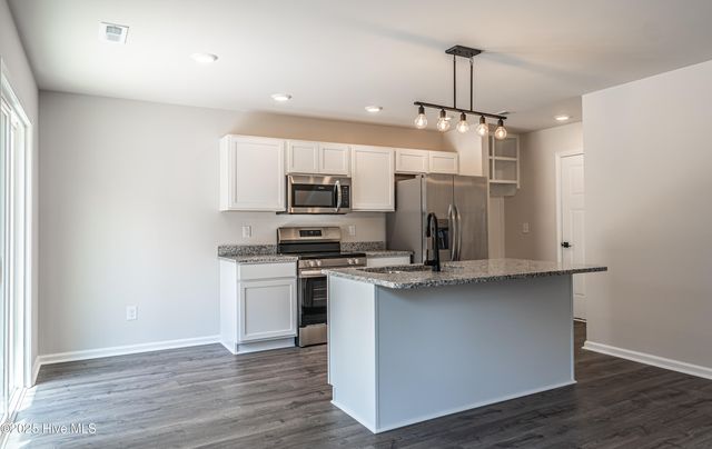 780 W Illinois Avenue, Southern Pines, NC 28387