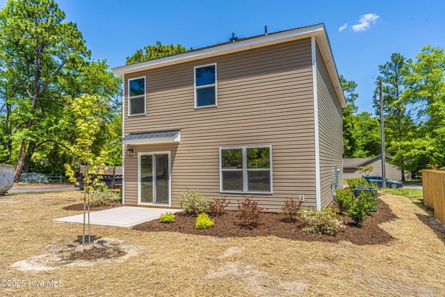 780 W Illinois Avenue, Southern Pines, NC 28387