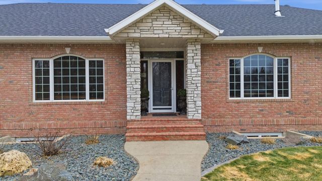 123 50th Avenue E, West Fargo, ND 58078
