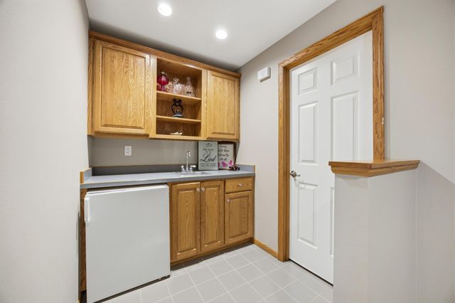 123 50th Avenue E, West Fargo, ND 58078