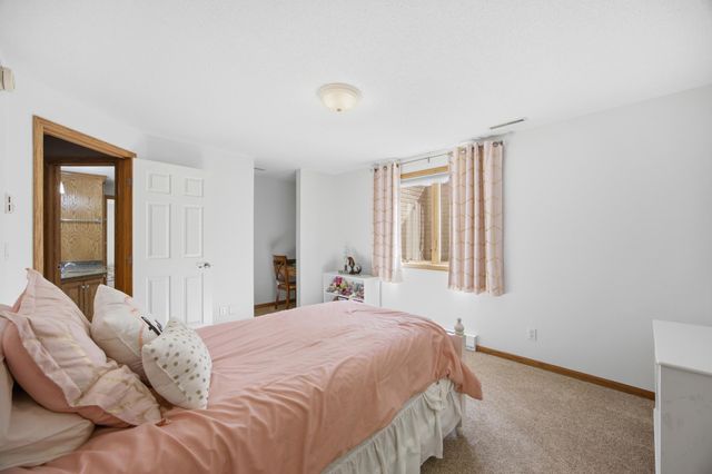 123 50th Avenue E, West Fargo, ND 58078