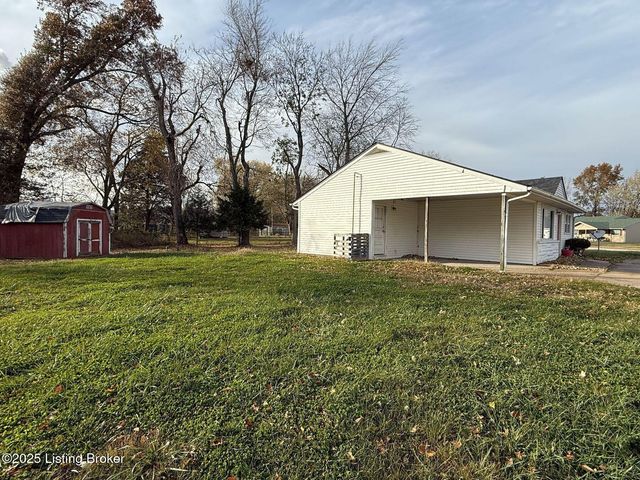 7300 Rainbow Dr, Louisville, KY 40272