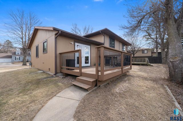 2427 S Center Ave Avenue, Sioux Falls, SD 57105