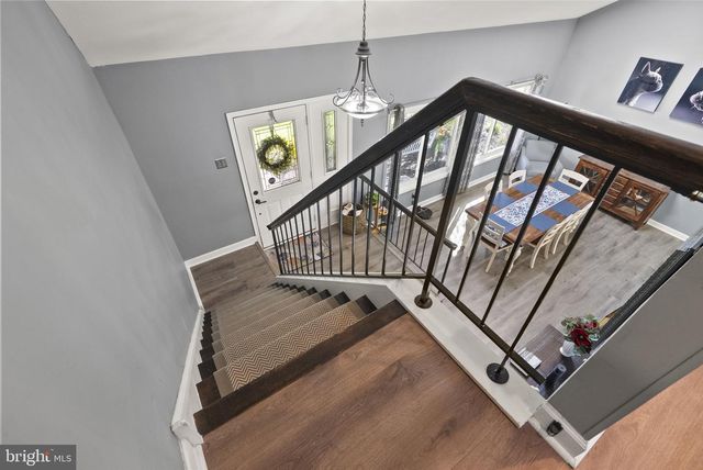 32 HARWOOD RD, Marlton, NJ 08053