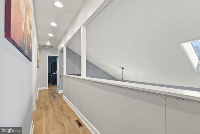 32 HARWOOD RD, Marlton, NJ 08053