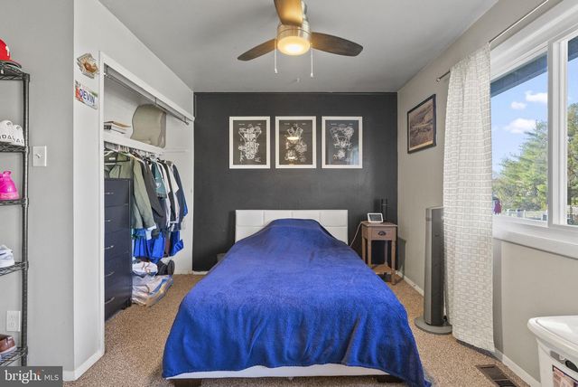 32 HARWOOD RD, Marlton, NJ 08053