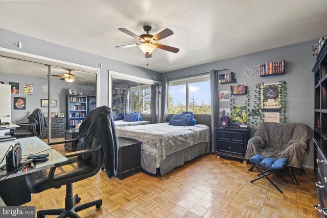 32 HARWOOD RD, Marlton, NJ 08053