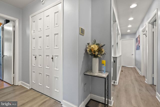 32 HARWOOD RD, Marlton, NJ 08053