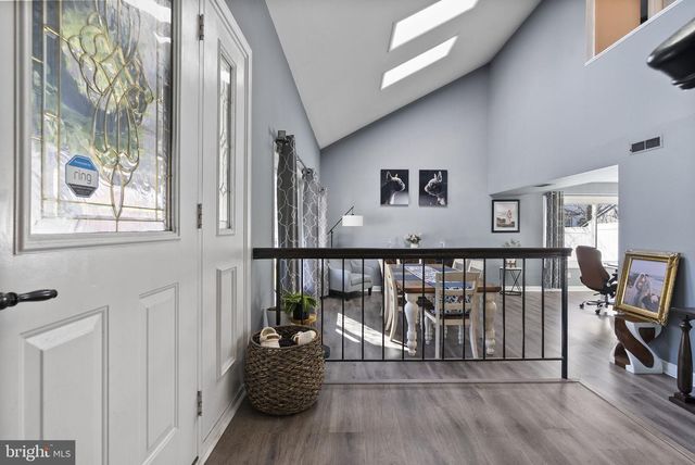 32 HARWOOD RD, Marlton, NJ 08053