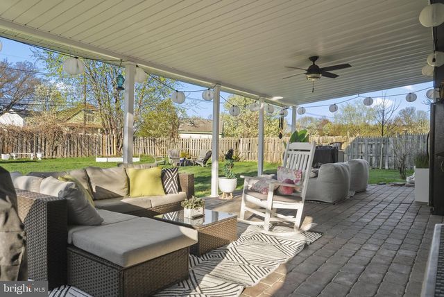 32 HARWOOD RD, Marlton, NJ 08053