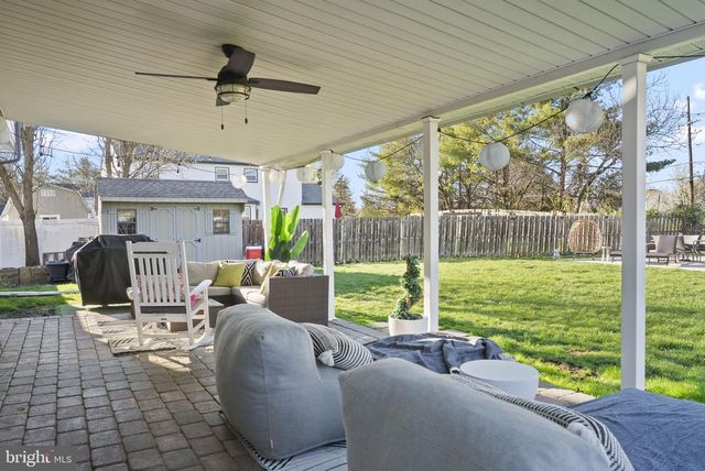 32 HARWOOD RD, Marlton, NJ 08053