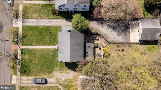 32 HARWOOD RD, Marlton, NJ 08053