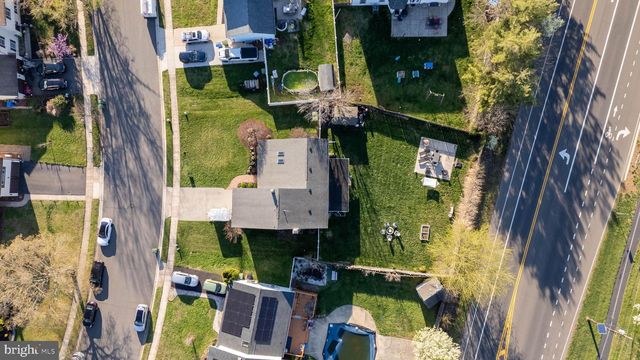 32 HARWOOD RD, Marlton, NJ 08053