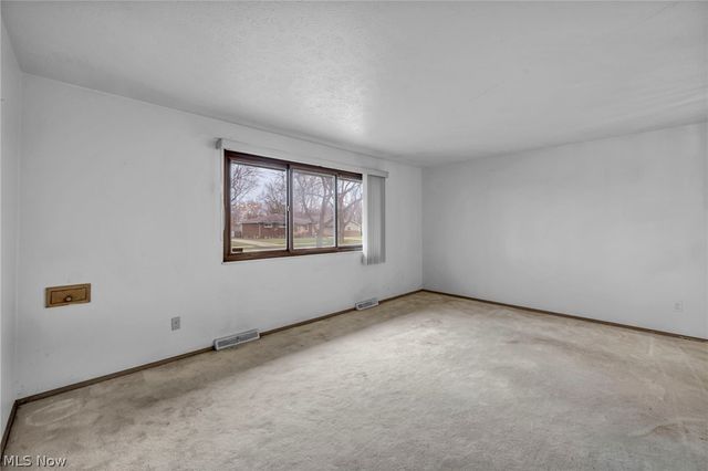 24419 Ronan Road, Bedford Heights, OH 44146