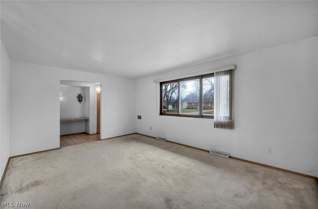 24419 Ronan Road, Bedford Heights, OH 44146