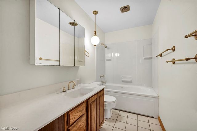 24419 Ronan Road, Bedford Heights, OH 44146