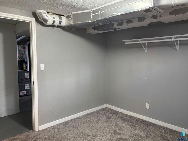 708 S Summit Ave Avenue, Sioux Falls, SD 57104