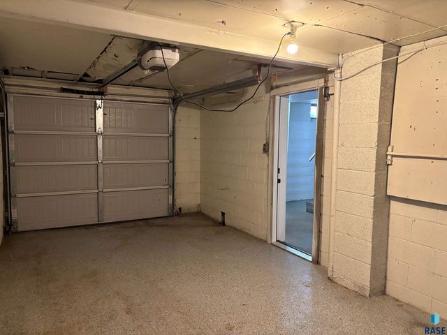 708 S Summit Ave Avenue, Sioux Falls, SD 57104