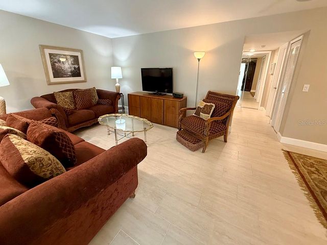 4455 DUHME ROAD 103, St Petersburg, FL 33708