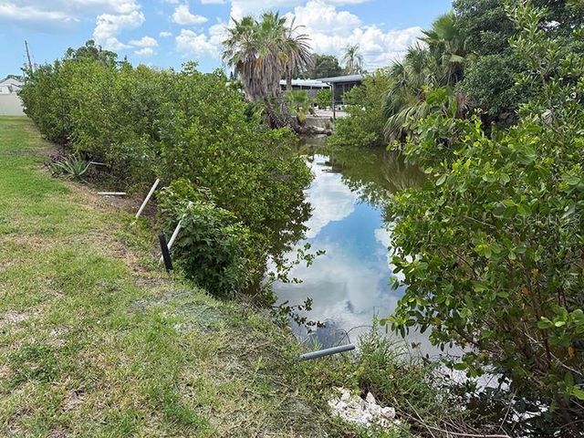 4455 DUHME ROAD 103, St Petersburg, FL 33708