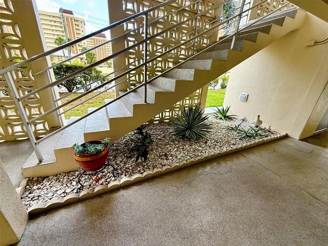 4455 DUHME ROAD 103, St Petersburg, FL 33708