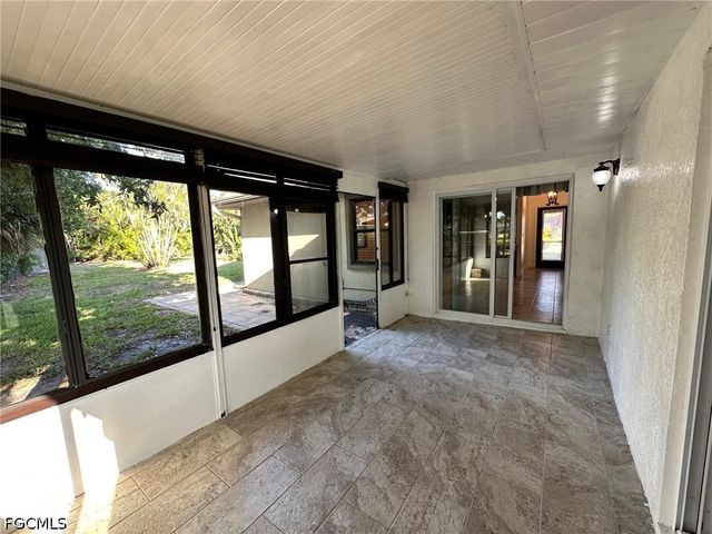 4266 Island CIR B, Fort Myers, FL 33919