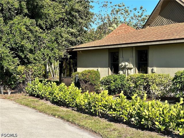 4266 Island CIR B, Fort Myers, FL 33919
