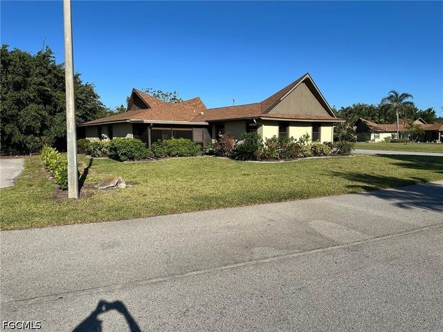 4266 Island CIR B, Fort Myers, FL 33919