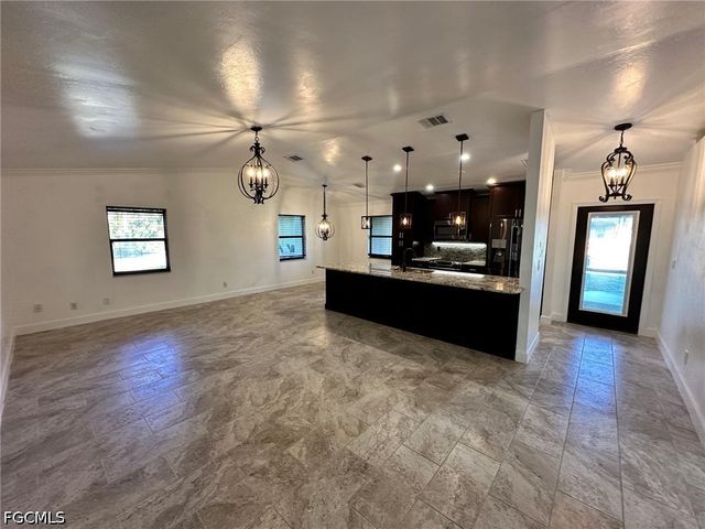 4266 Island CIR B, Fort Myers, FL 33919