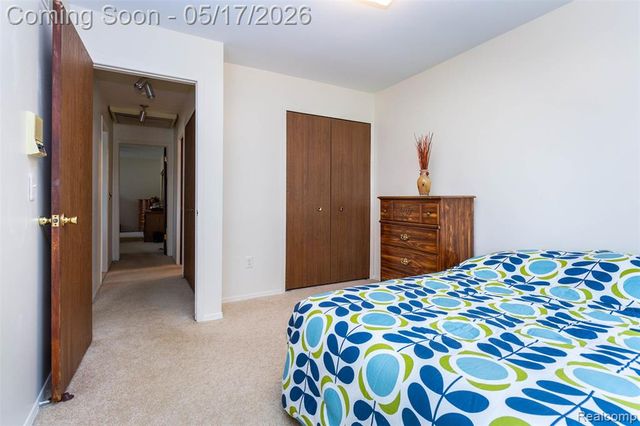 38344 Douglas Drive, Sterling Heights, MI 48310