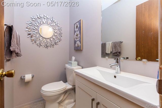 38344 Douglas Drive, Sterling Heights, MI 48310