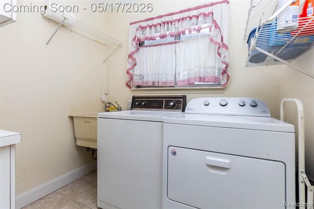 38344 Douglas Drive, Sterling Heights, MI 48310