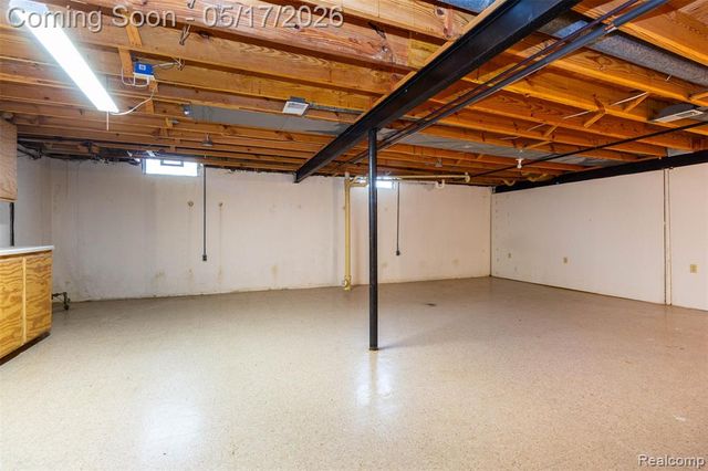 38344 Douglas Drive, Sterling Heights, MI 48310