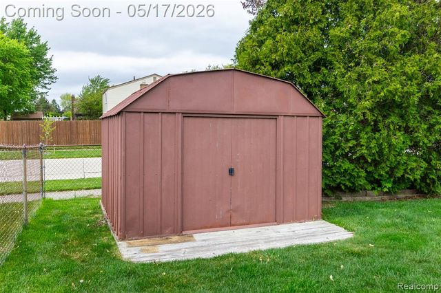 38344 Douglas Drive, Sterling Heights, MI 48310