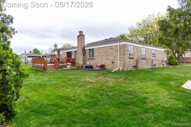 38344 Douglas Drive, Sterling Heights, MI 48310
