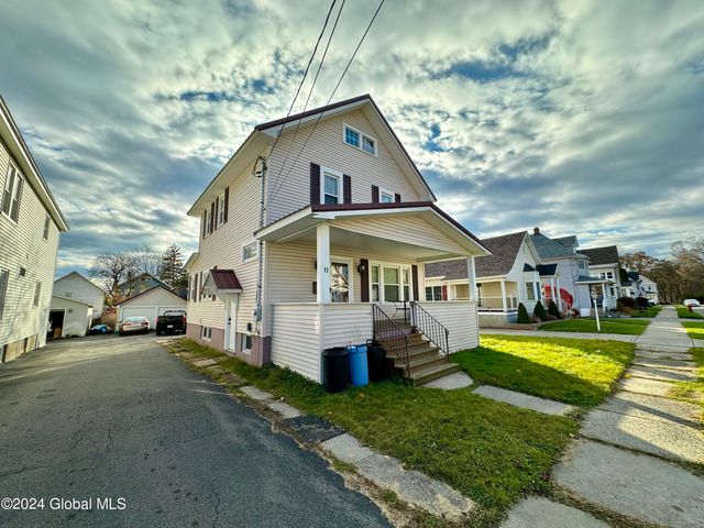11 Crescent Avenue, Amsterdam, NY 12010