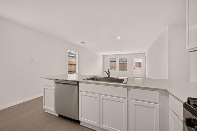 9210 Tern Pines Lane, Baytown, TX 77521
