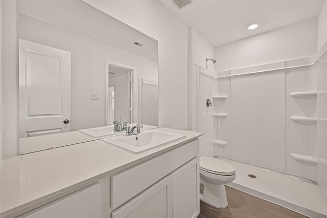 9210 Tern Pines Lane, Baytown, TX 77521