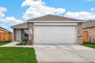 9210 Tern Pines Lane, Baytown, TX 77521