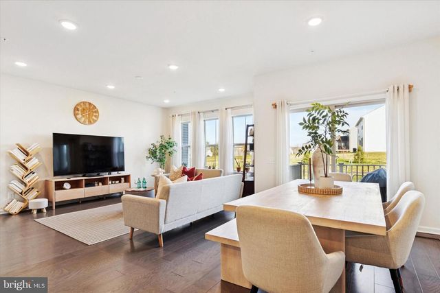 708 FINLAY DR, Souderton, PA 18964