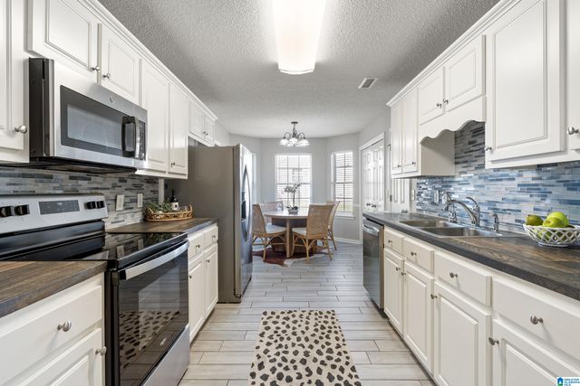 1199 KING ARTHUR COURT, Alabaster, AL 35007