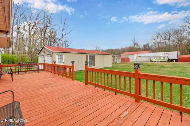 925 Unity Church Rd, Jamestown, TN 38556