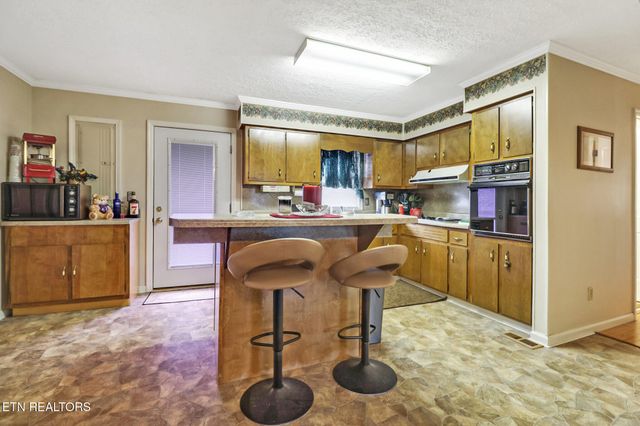925 Unity Church Rd, Jamestown, TN 38556