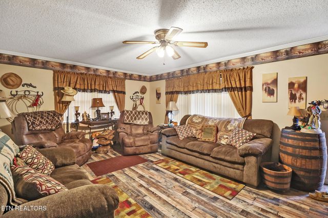 925 Unity Church Rd, Jamestown, TN 38556