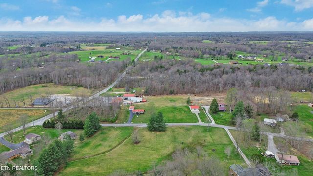 925 Unity Church Rd, Jamestown, TN 38556
