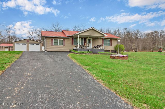 925 Unity Church Rd, Jamestown, TN 38556