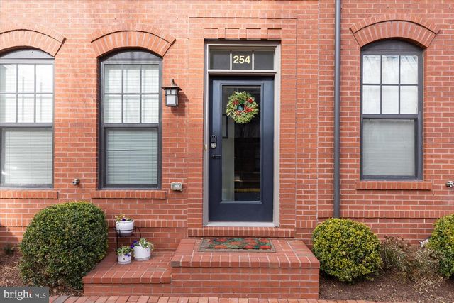 254 BLUEMONT BRANCH TER SE, Leesburg, VA 20175