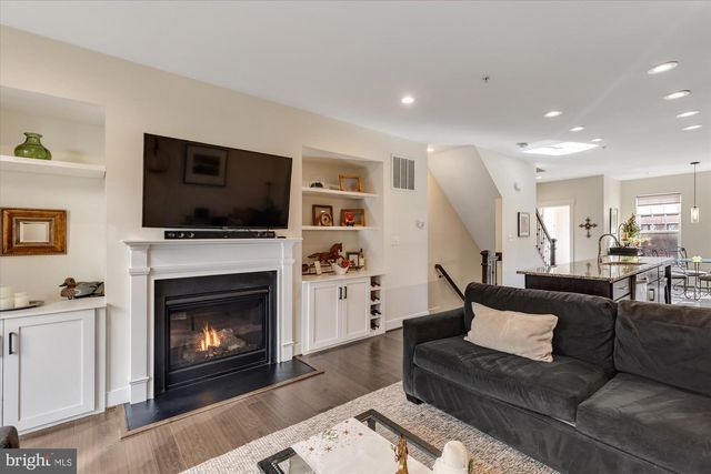 254 BLUEMONT BRANCH TER SE, Leesburg, VA 20175