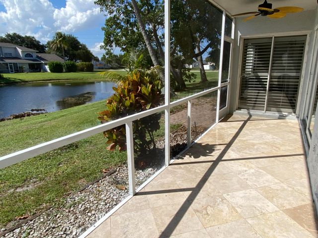 88 Buxton Lane, Boynton Beach, FL 33426