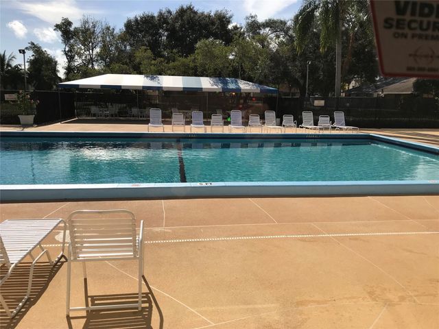 88 Buxton Lane, Boynton Beach, FL 33426